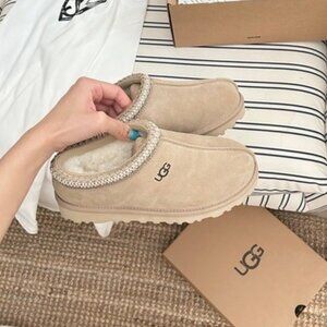 Brand New Women's Ugg Tasman Slip-Ons